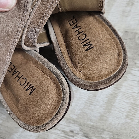 Michael Journey Block Heel Suede Leather Heel Sandals - Picture 14 of 16